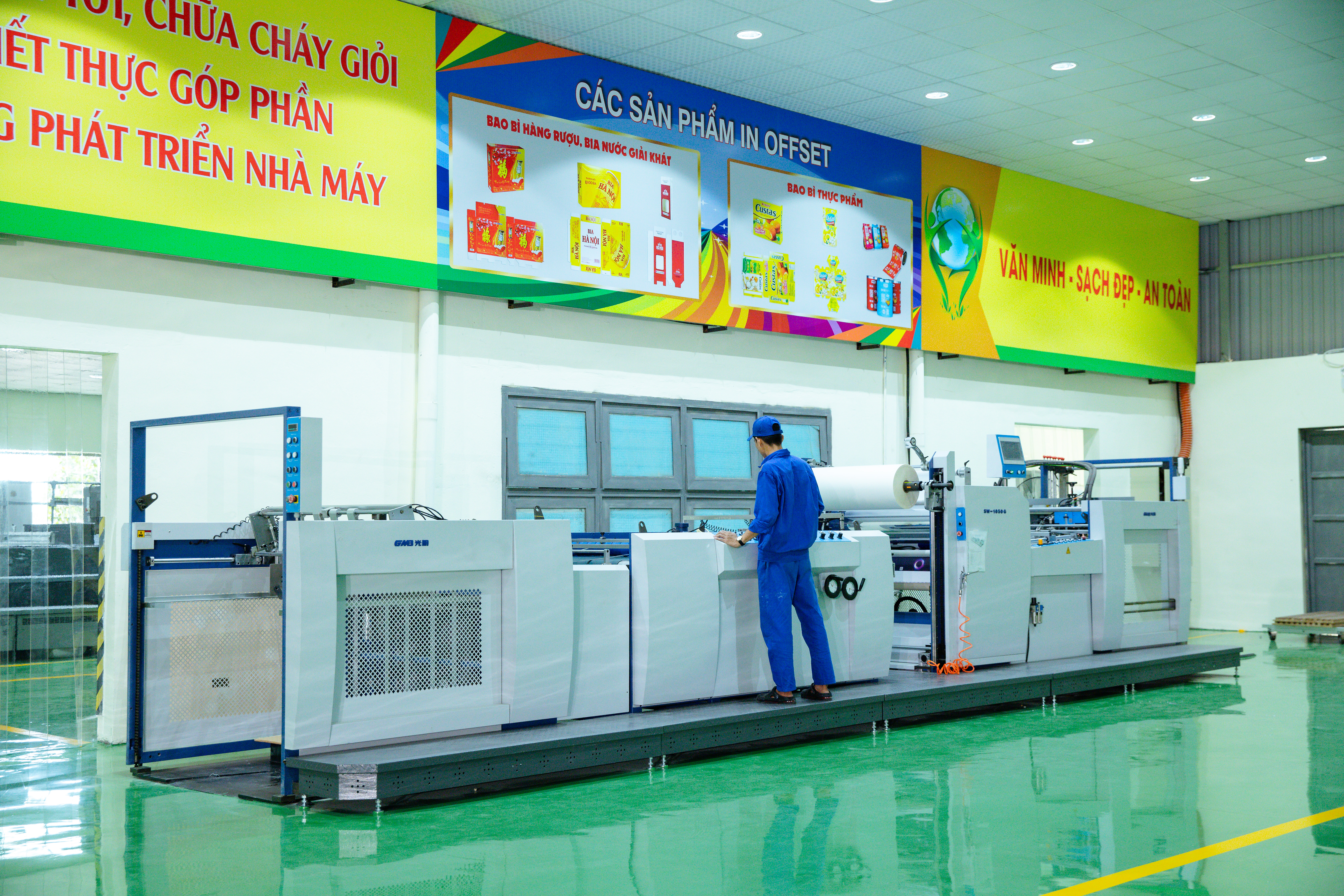 Máy cán màng GWB SW-1050G